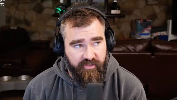 Ex-Eagles Teammate Shares Great Story About Jason Kelce’s First Date With Kylie Kelce